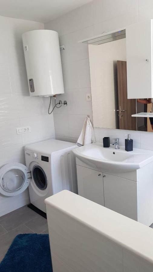 Apartman Luma Baška Voda Exteriör bild