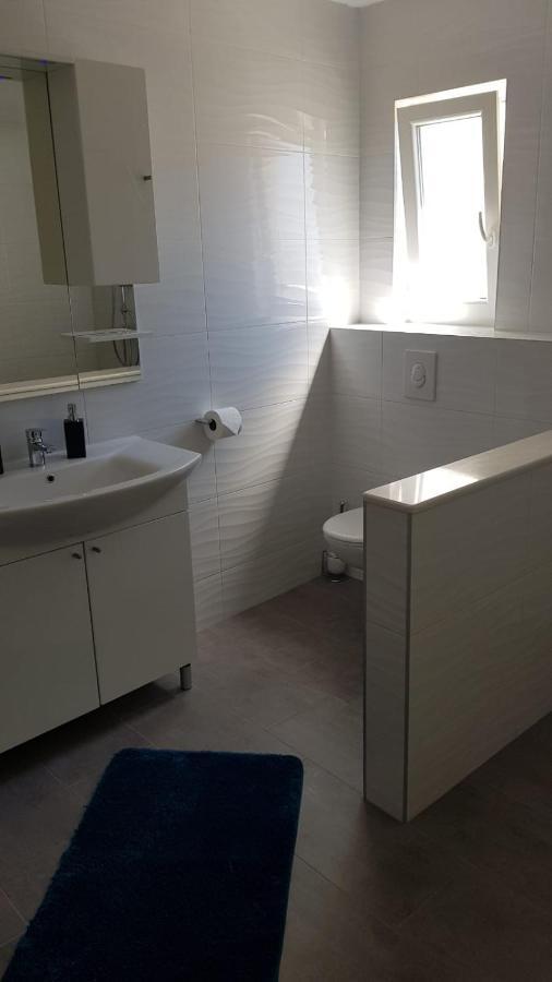 Apartman Luma Baška Voda Exteriör bild